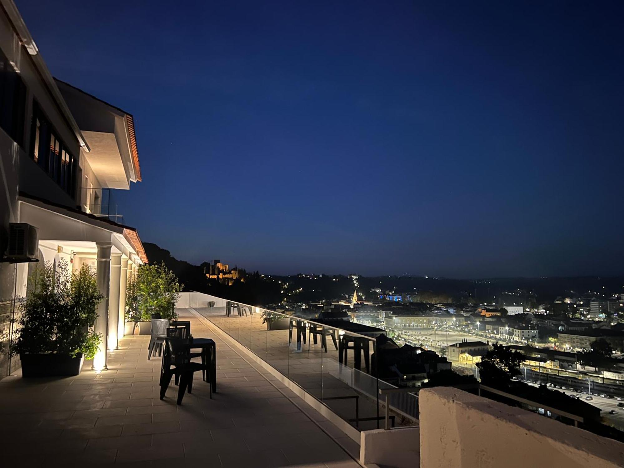 Vila Pombal Tomar Apartments - Pool & City Views Екстериор снимка